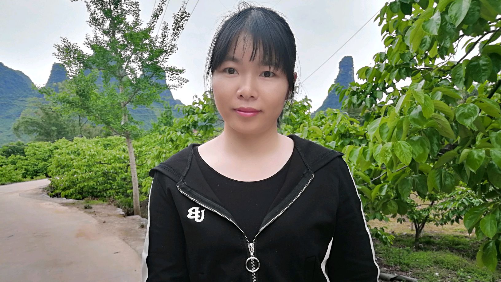 桂林单身姑娘,实拍广西农村集市商品物价,为什么比广东还要贵?