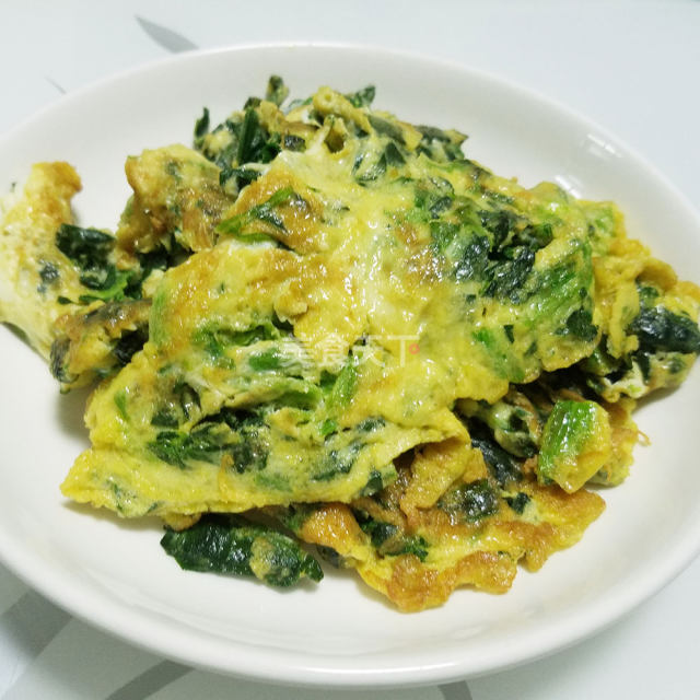 菠菜煎蛋,简单一拌,好看又好吃,全家都爱吃