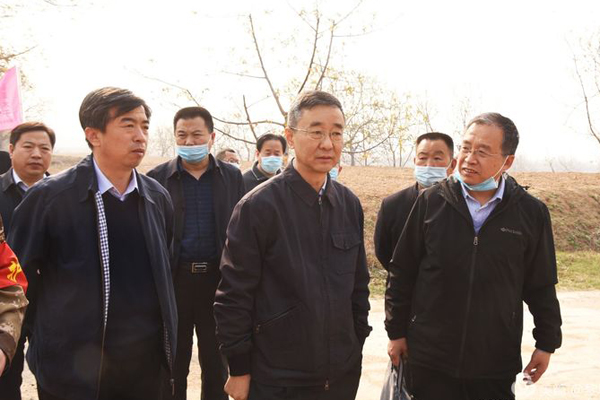 黎城县委书记杨红旗实地调研百万只旱鸭全产业链项目推进情况
