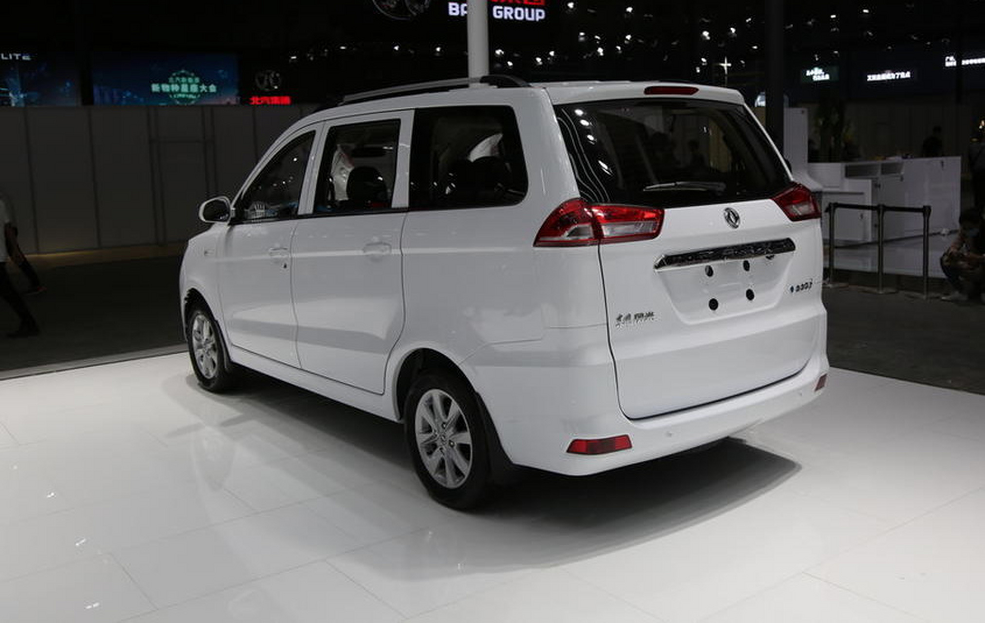 东风风光330s新车型上市,售价5.09万元.