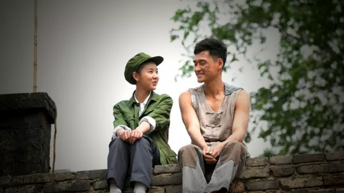电视剧《平凡的世界,田晓霞看懂孙少平的自尊,爱情的力量很大