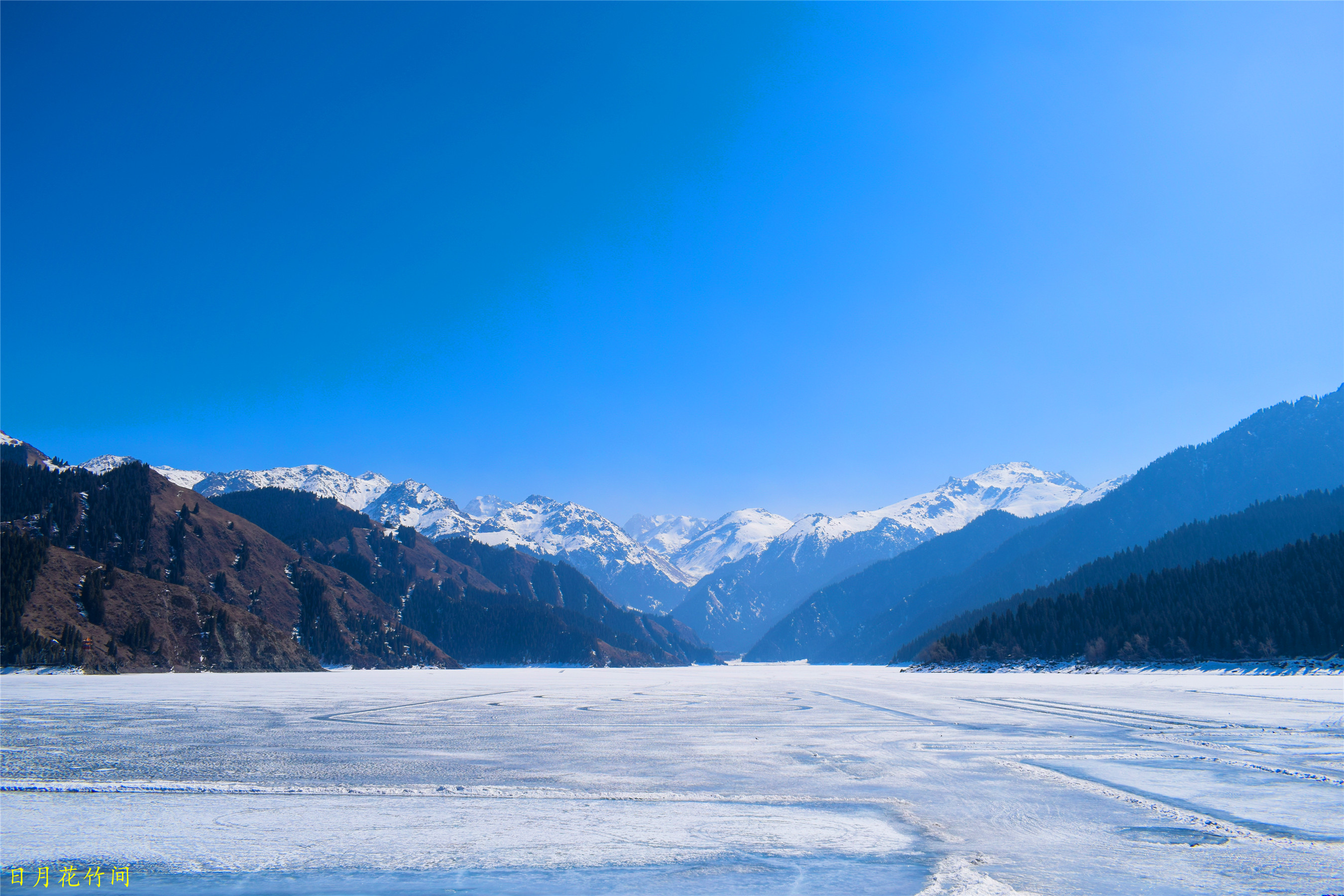 乌鲁木齐去天山天池游玩,该如何去欣赏雪山之美