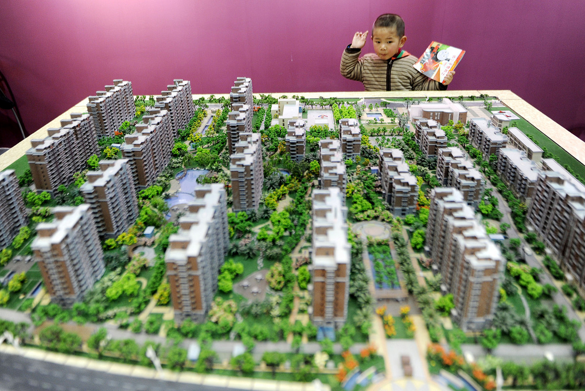 沙盘与房子的销售价格  一个楼盘如果销售价格很低,但是沙盘却做得