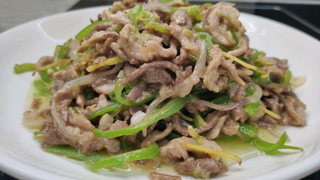 青椒肉丝正确做法,是先炒青椒还是肉丝?很多人都做错了