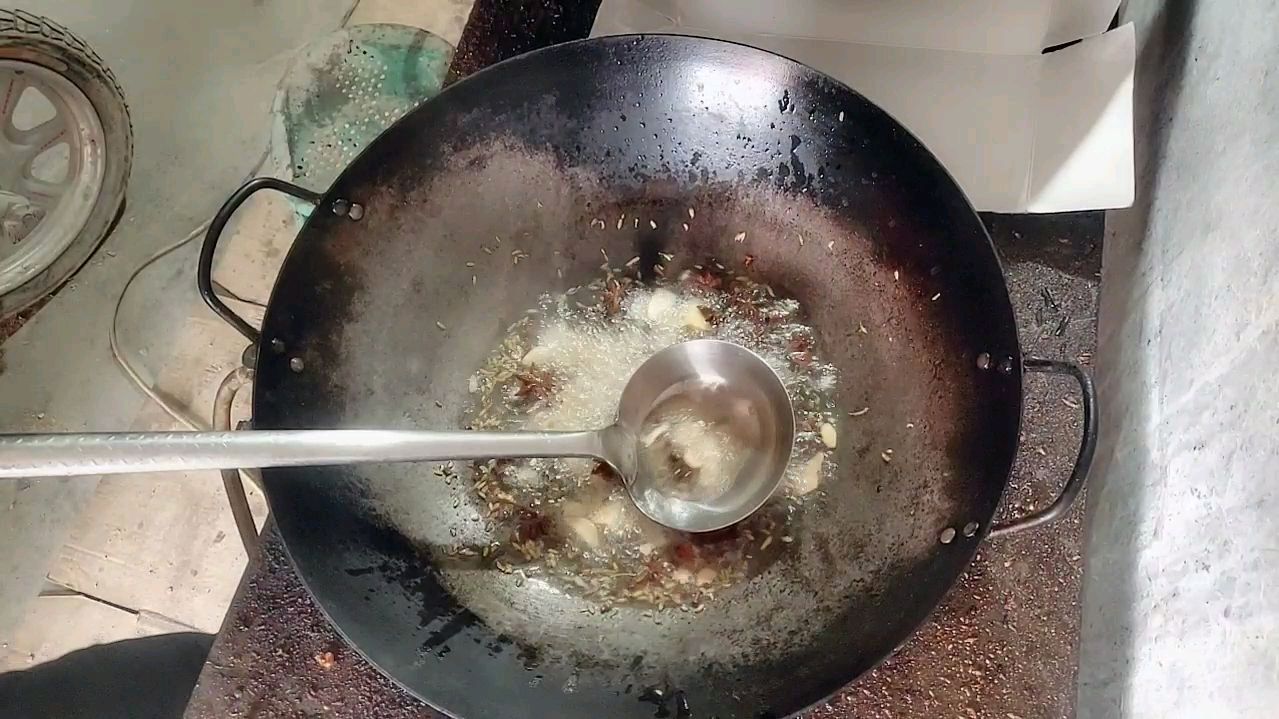 章丘铁锅炒鸡教学