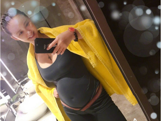 王洋怀孕大肚子照片图片