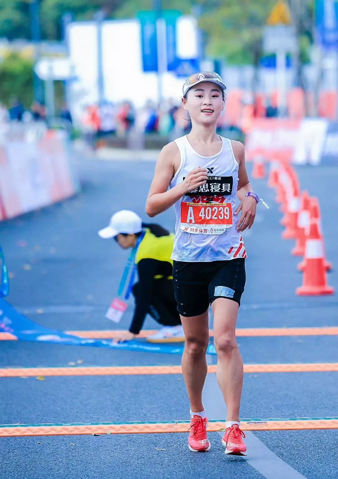 半马女神殷晓雨:夺冠后,第一件事不是发朋友圈,而是
