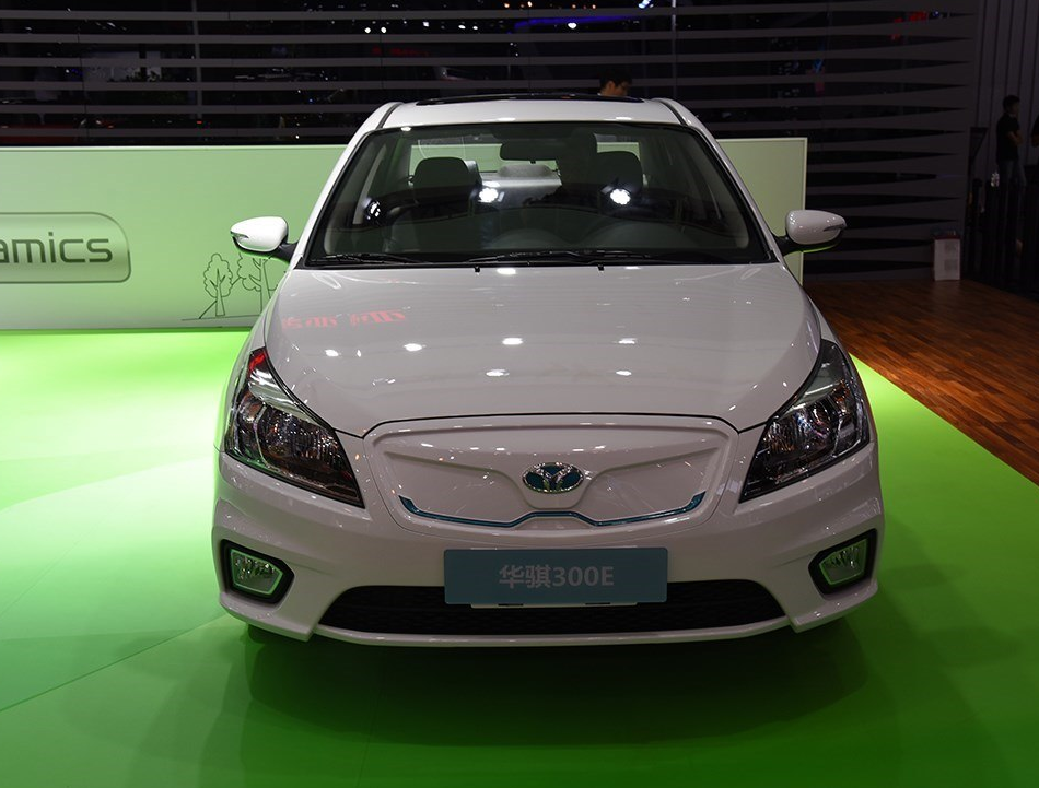 华骐300e,整体风格极具力量感,非常的具有吸引力