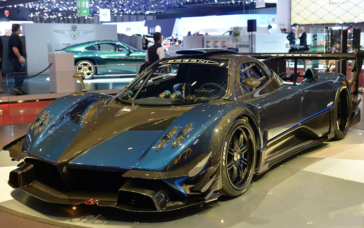 造型美丽的,帕加尼zonda,爱漂亮的你有没有很喜欢呢