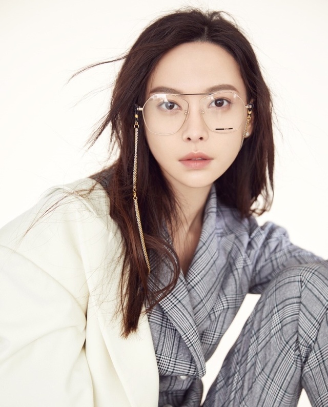 《前任3》女主于文文秀美照:九张实在太少了,放不下我的帅气!