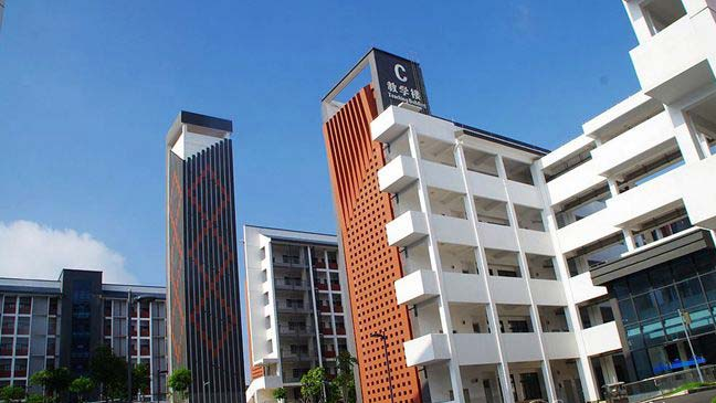 南宁三中青秀校区发布喜报 首届中考全a 2人 总分a 42人