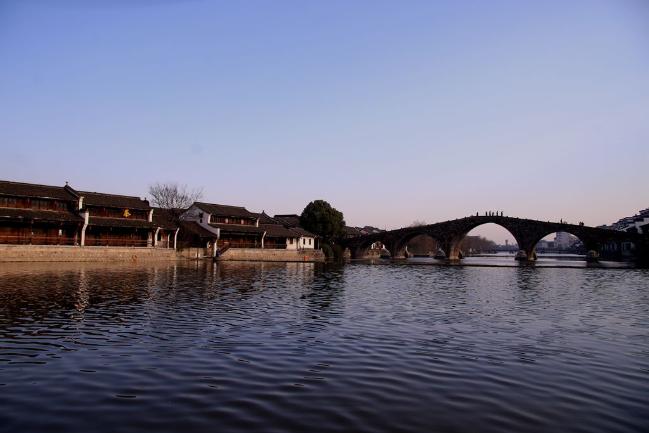 杭嘉湖平原南端有座塘栖古镇,你来过这里吗?