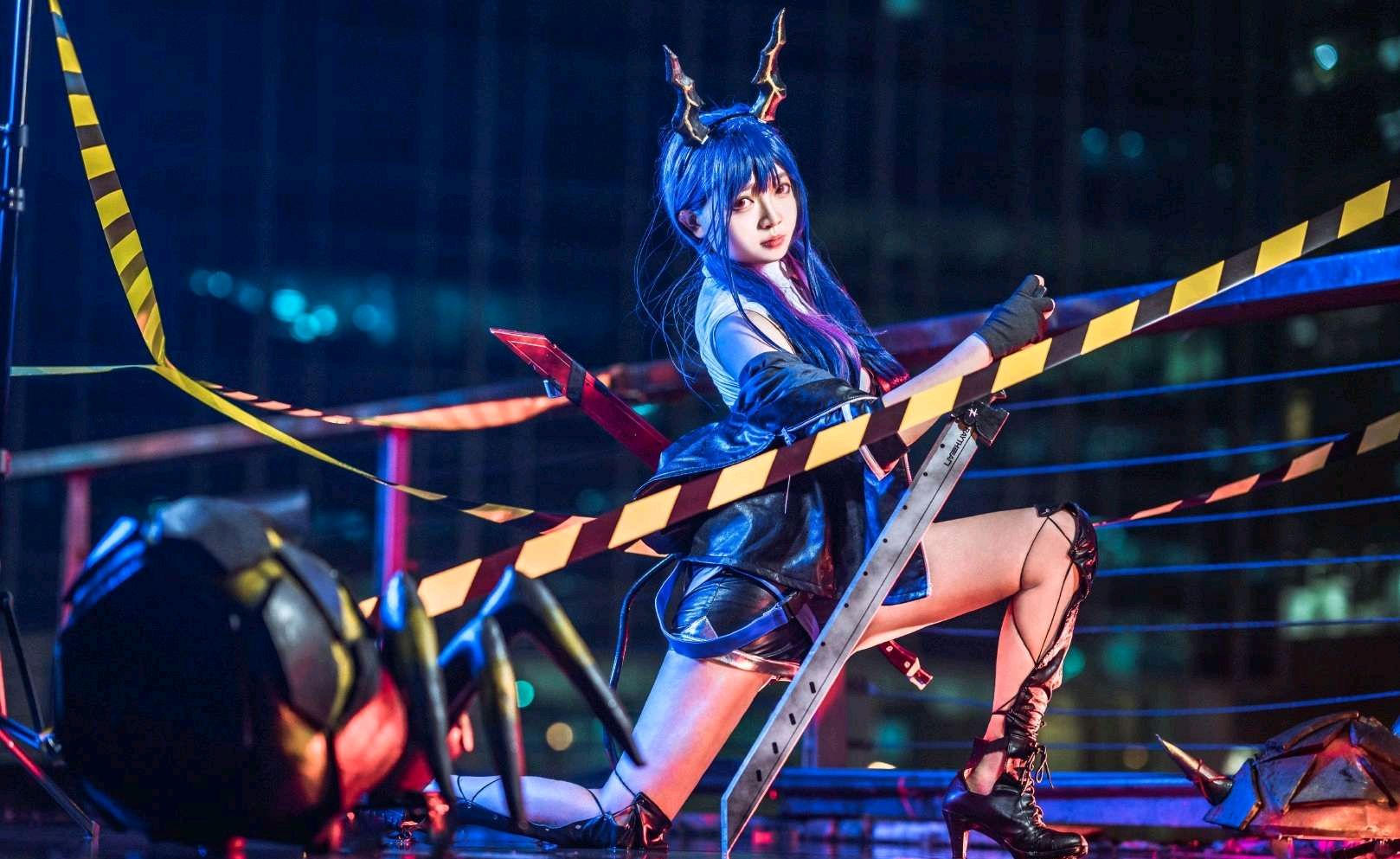 枪炮玫瑰,超能打颜值的明日方舟cos前浪女军团,冲击抖音艾比腐团