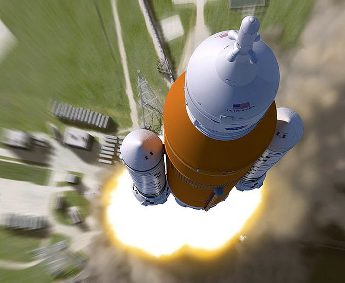 美国sls深空火箭巨大主燃料箱开始测试,未来可能把人类带上火星