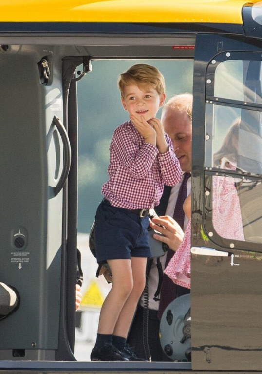 英国皇室御用花童,最会穿衣的小王子乔治,有个时尚麻麻就是厉害