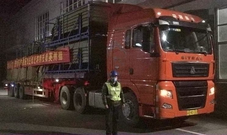 急援火神山!扬州火速发放首张疫情防控应急物资运输车辆通行证