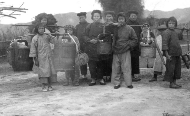 一组罕见老照片:中国三十年代农村生活,图二最熟悉