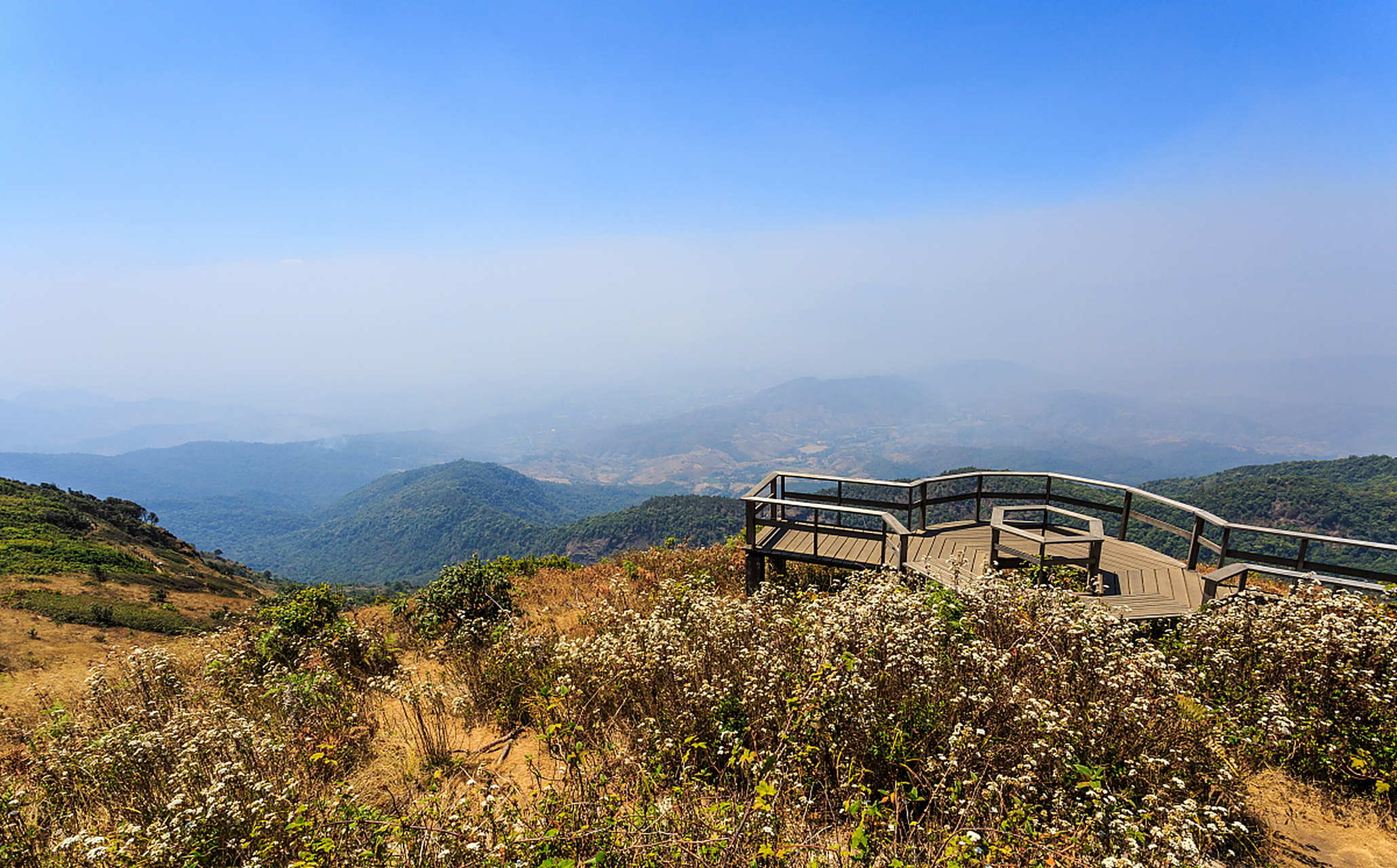 抚州仙盖山#抚州仙盖山的历史由来有多种说法,其中一种是与仙盖寺有