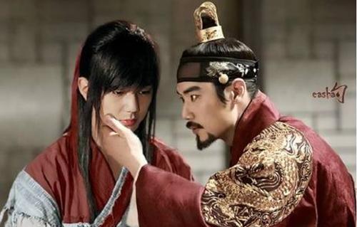 王的男人:燕山君是否喜欢上了孔吉