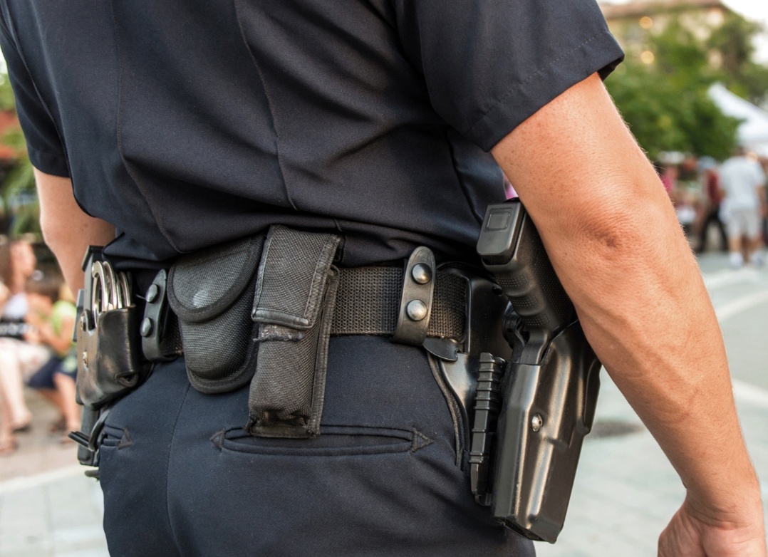 美国警察,执勤腰带上的7种个人警用装备