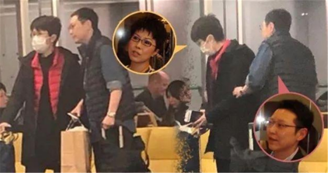 关菊英与同性伴侣现身机场,女友悉心照顾,两人相伴十多年