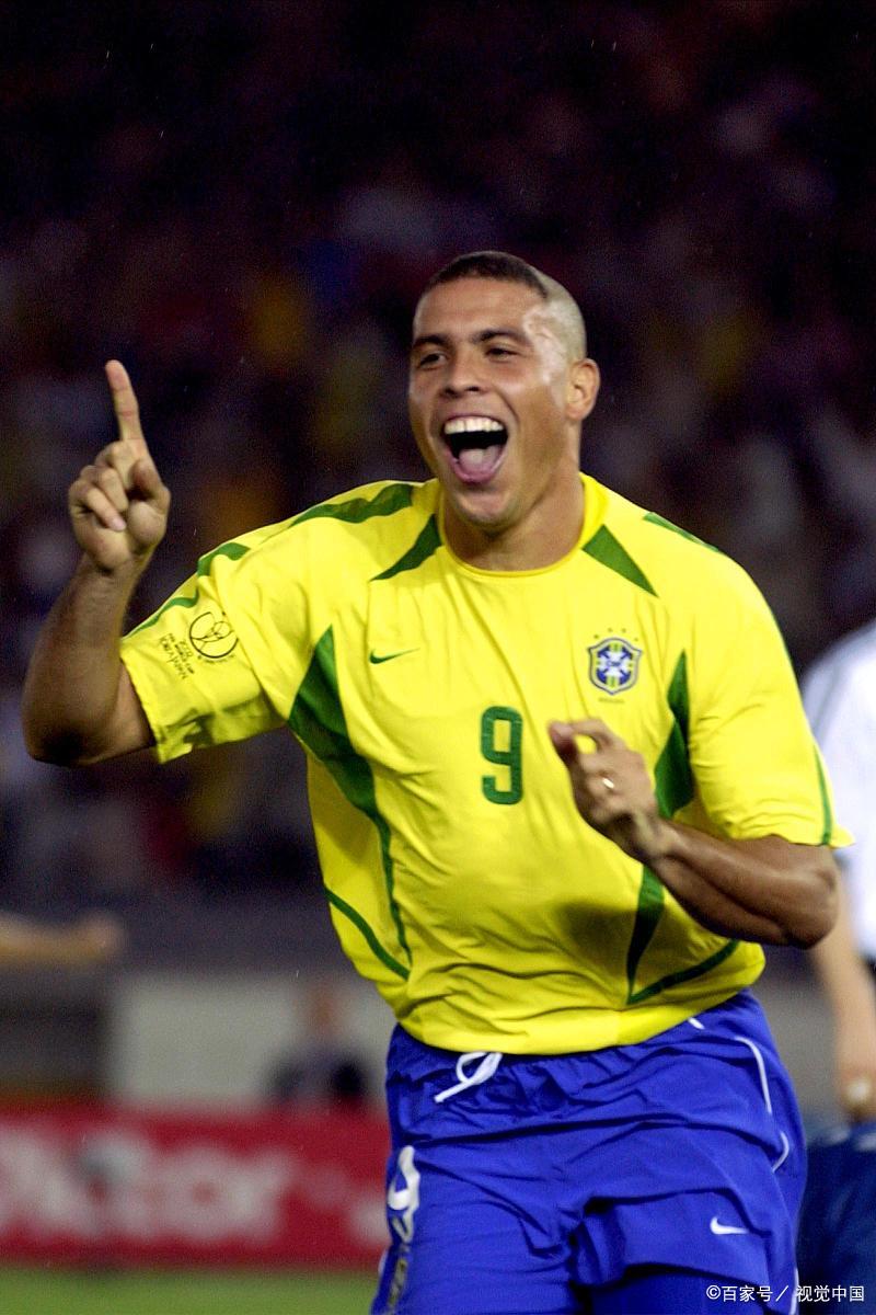 马拉多纳,梅西,贝利,罗纳尔多谁才是天赋最高的足球运动员?