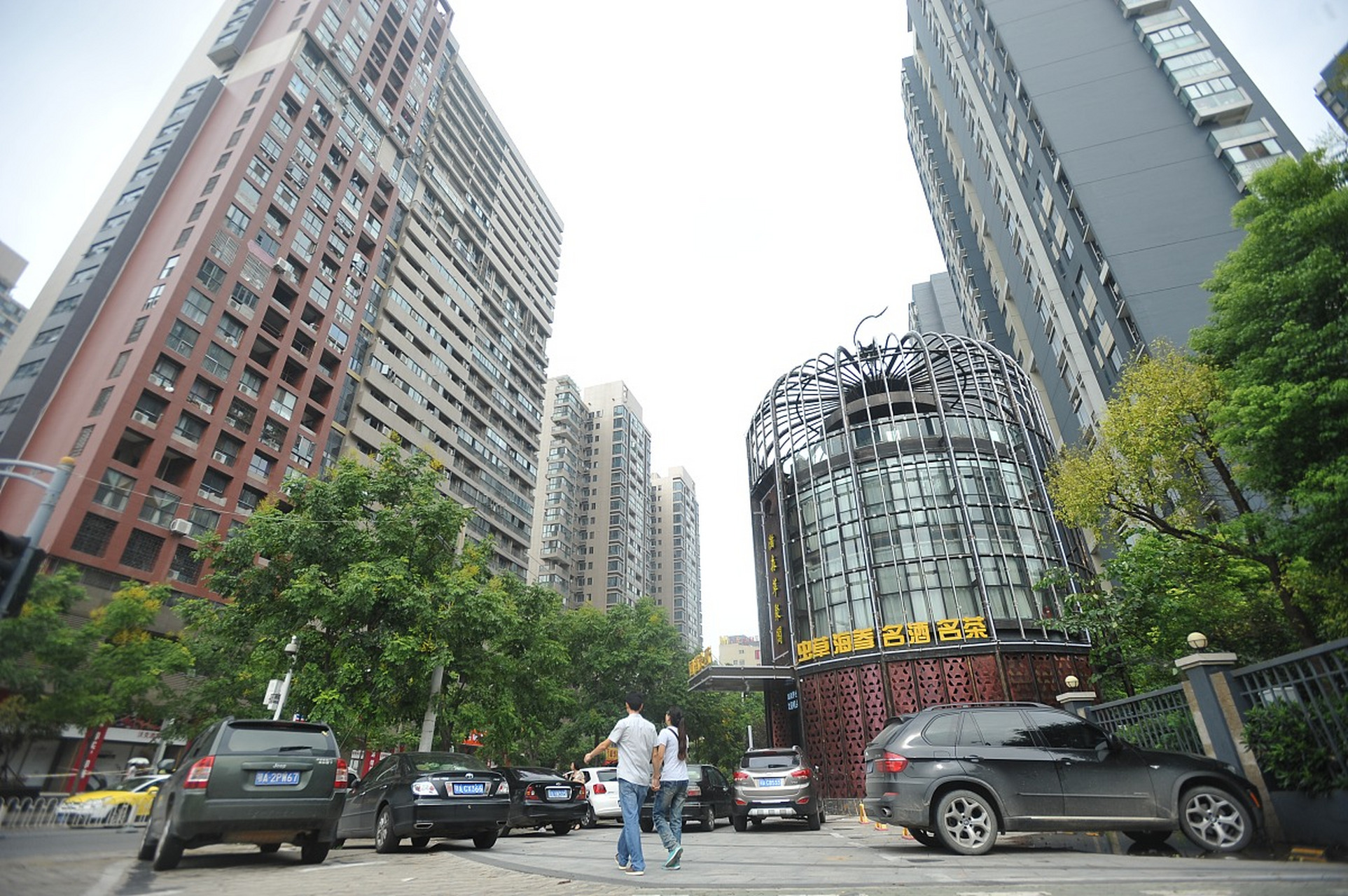 67636762 61646465同(订) 贵阳高端商务ktv,位于观山