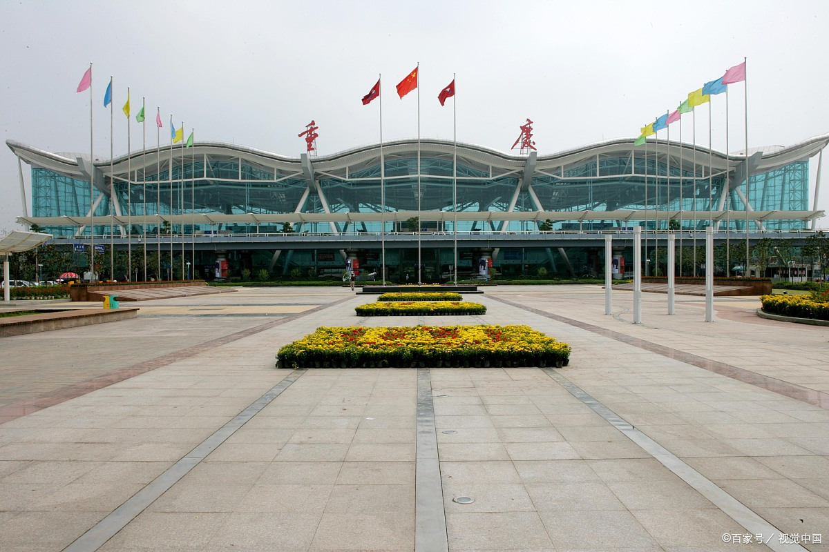 重庆白市驿那么平坦,为何会选择在江北修新机场呢?