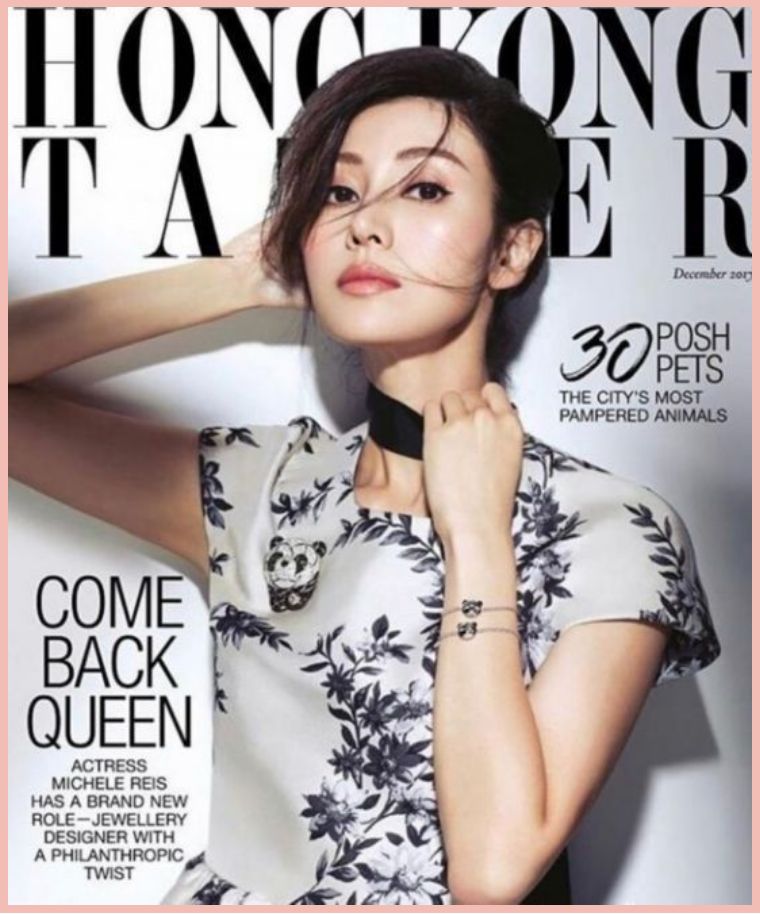 在那个没有p图的年代,李嘉欣的嘴唇是饱满的,看起