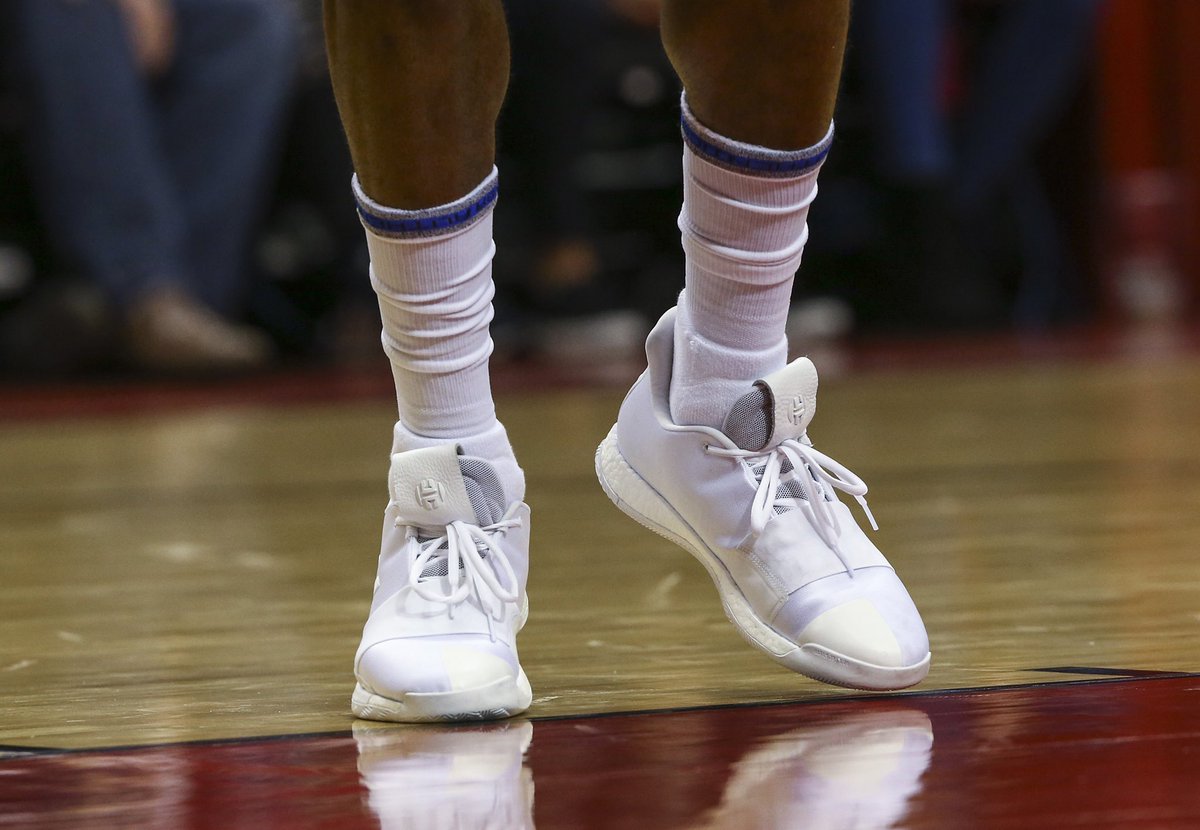 今日常规赛上脚球鞋一览:哈登上脚harden vol.