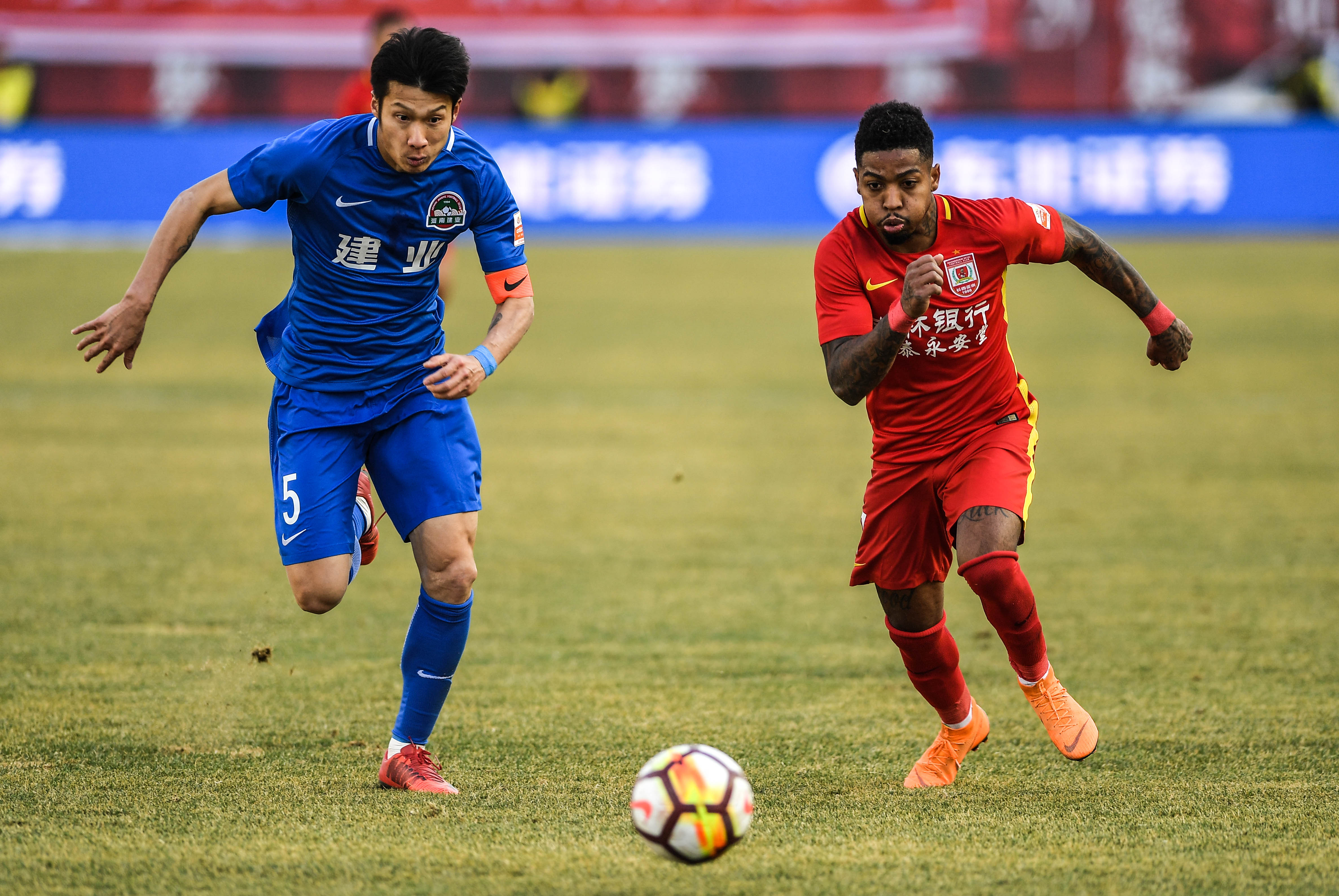 足球——中超:长春亚泰胜河南建业(4)