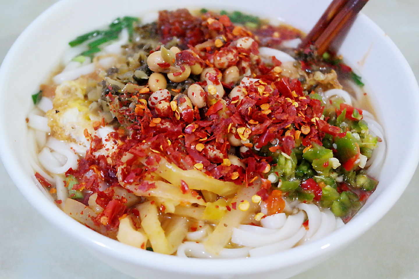 湖南哪个城市的米粉最好吃?长沙并不是无辣不欢,小清新原汤粉!