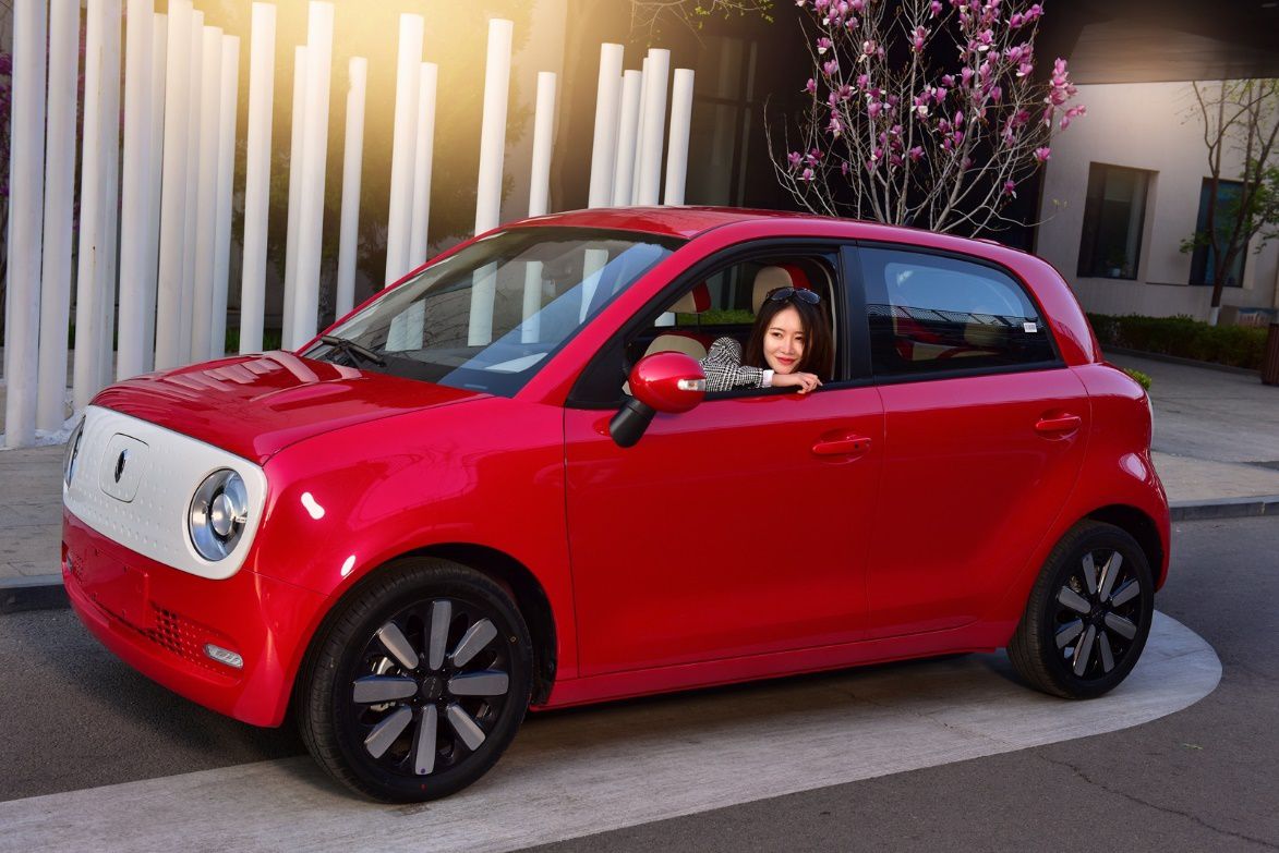 欧拉r1因精美外观走红,可爱"萌新"出街,靓丽女神的精选之作