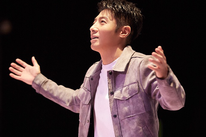 小撒何老师君子交,解锁天性的他,现在幸福快乐又潇洒