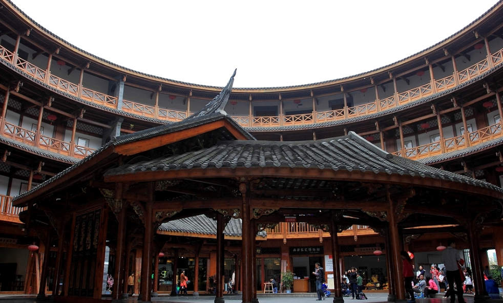 浅谈:客家围屋建筑特征及其传统文化特色诠释