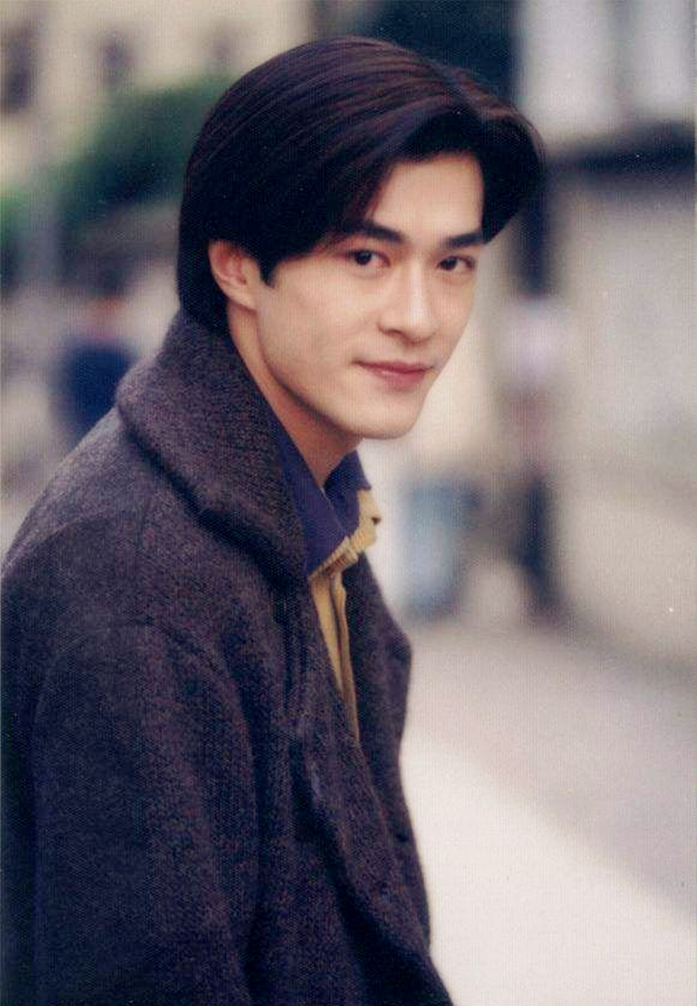 古仔不愧是古装第一美男,年轻时令人一见钟情,如今魅力不减!