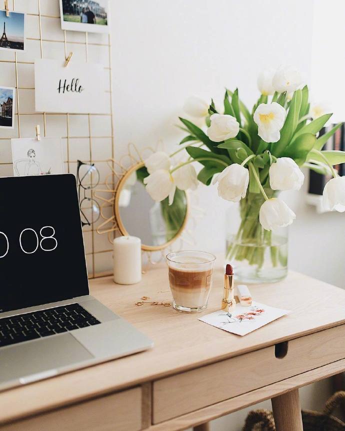 一眼惊艳的30条短句,简洁唯美,美得令人心醉!