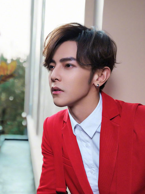 汪东城:完美无缺,眼神中一抹邪魅