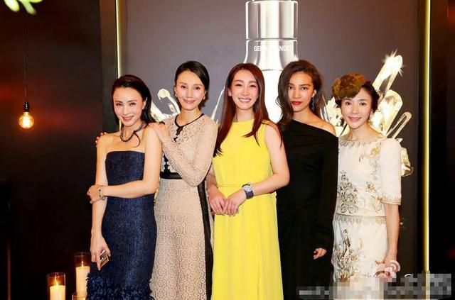 张庭以前真美啊,和范冰冰同框也不输,但陶虹素颜真的娇媚满分