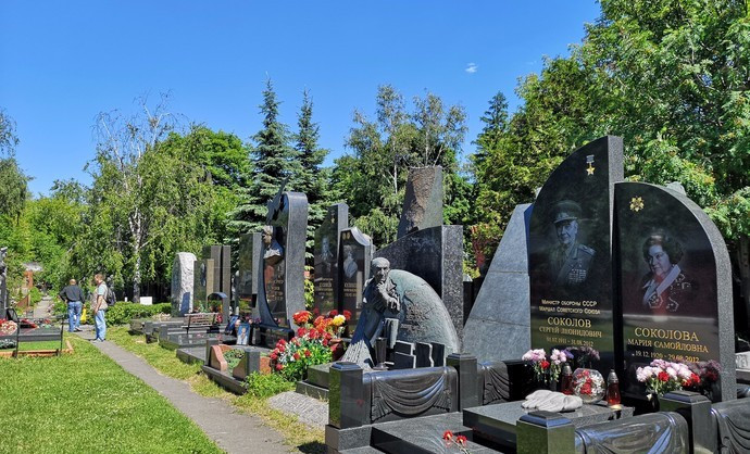 俄罗斯新圣女公墓图片