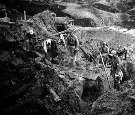 淮海战役:黄百韬为什么兵团能在碾庄坚守12天呢?原因很简单!