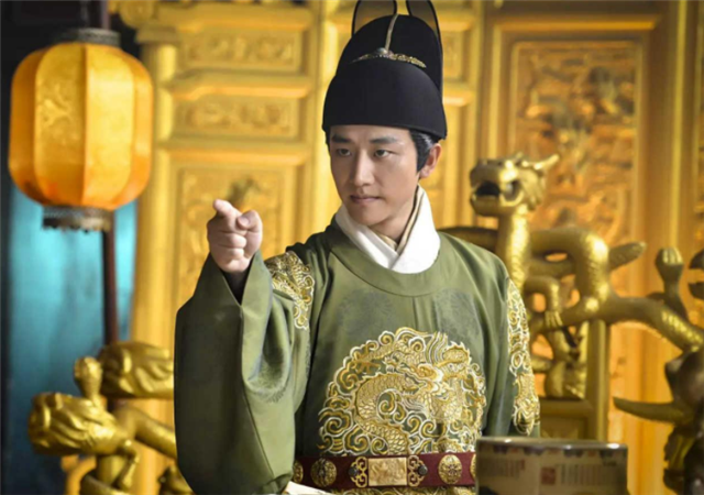 大明朝的护卫,令人闻风丧胆的锦衣卫,被手无缚鸡之力的文官打伤