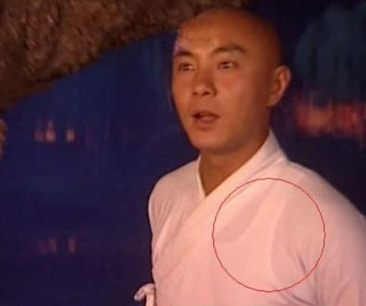 电视剧中的穿帮镜头,图二我可以忍,最后一图我还是忍了!