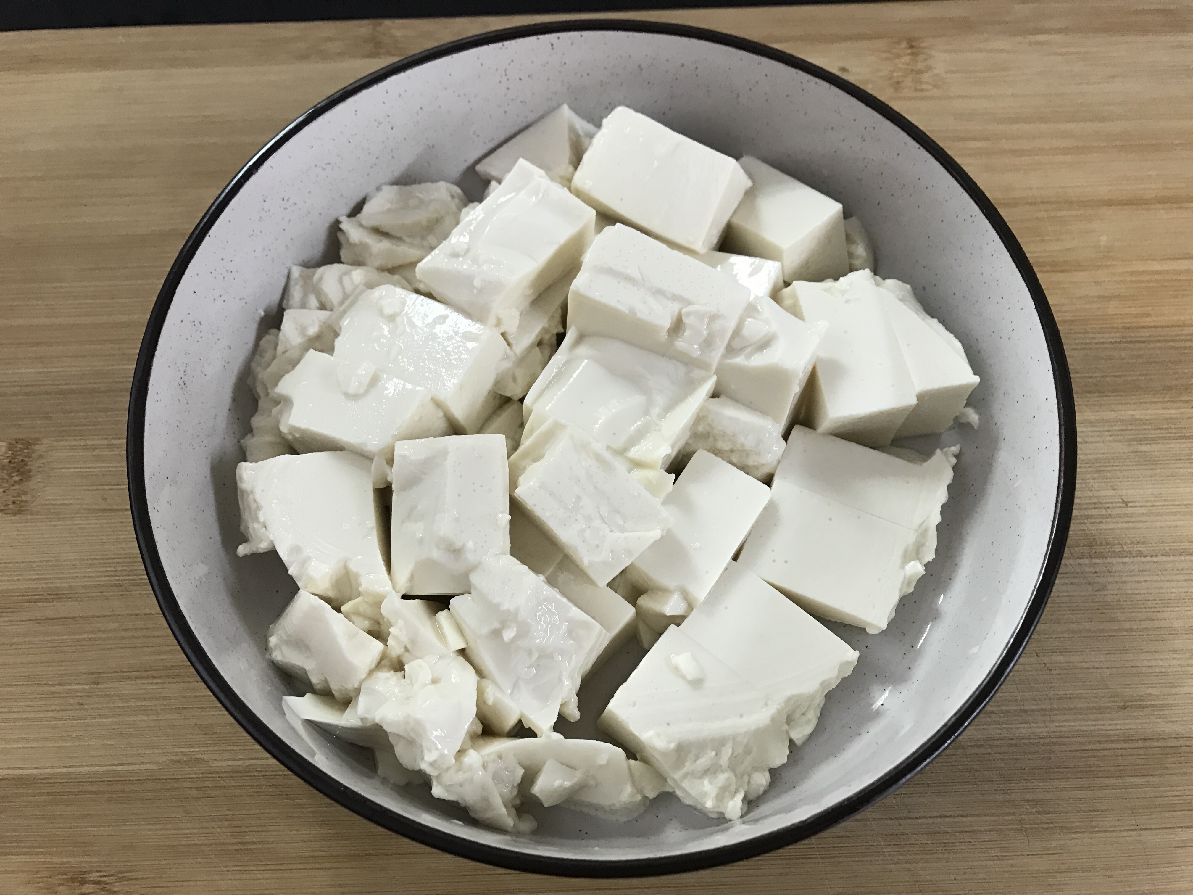 冬天,豆腐最简单的做法,10分钟上桌,鲜美又下饭