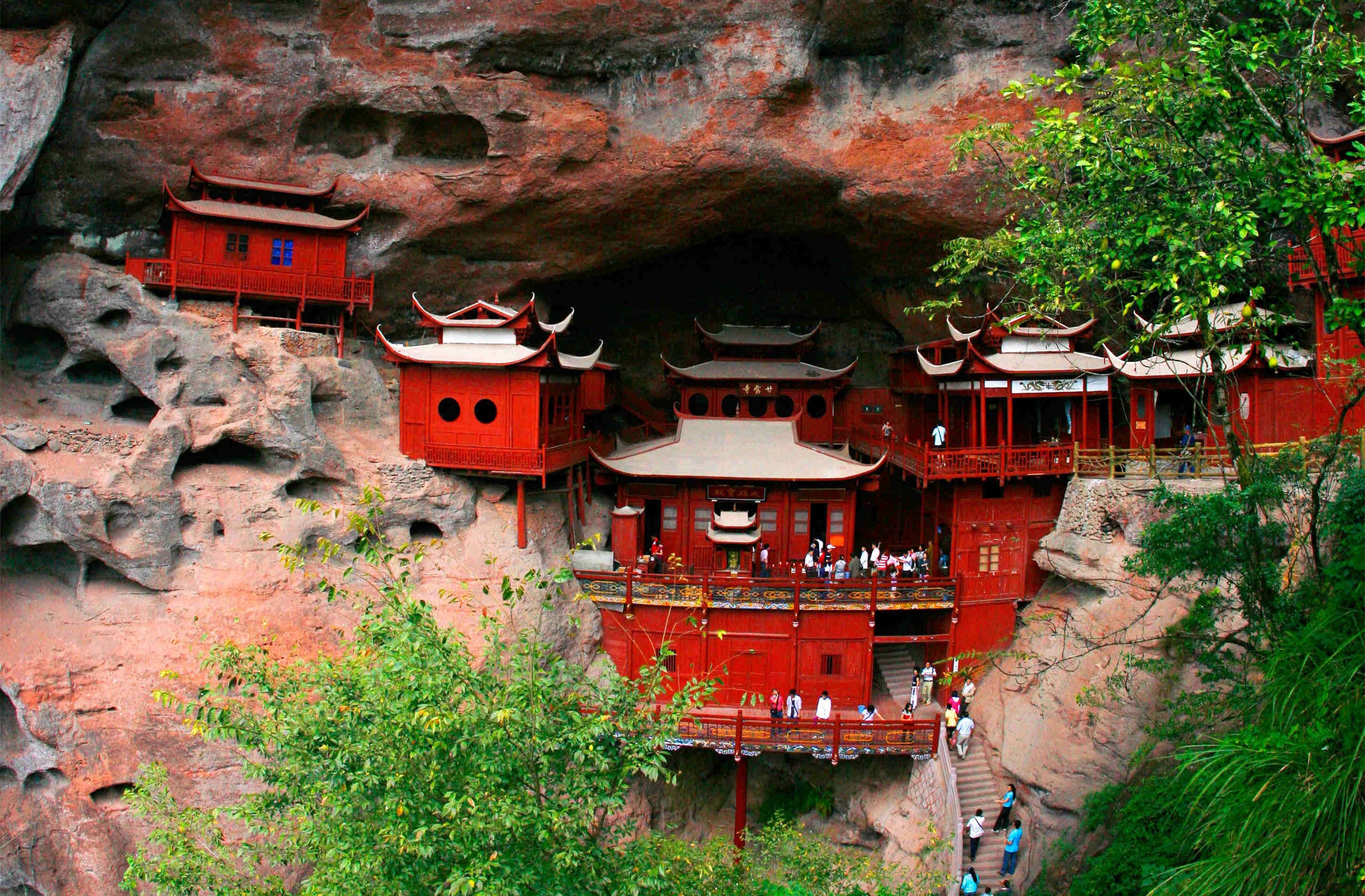 一根柱子撑起一间寺庙,是中国最牛建筑,日本人到访学习