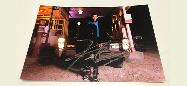 送给每个你!吴亦凡亲笔签名照等你来拿