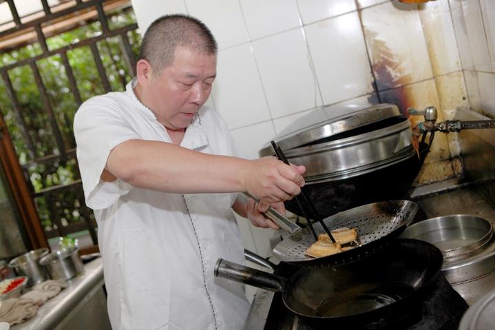 杭州传奇街边店"叶马"开进城西,这次招牌菜多了"四大金刚"