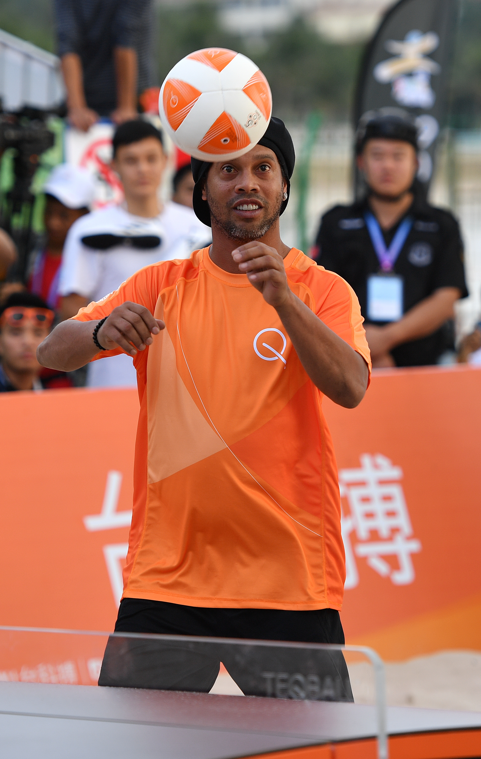 小罗亮相三亚沙滩台科搏锦标赛