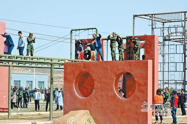 兰州国家陆地搜寻与救护基地举行5?12防灾减灾日主题宣传活动