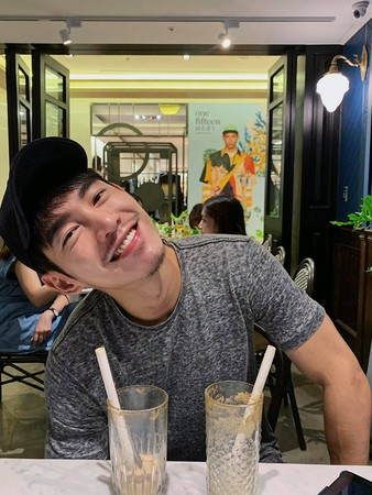 张书豪回应秒删认爱欧阳妮妮截图 承认手滑误公开